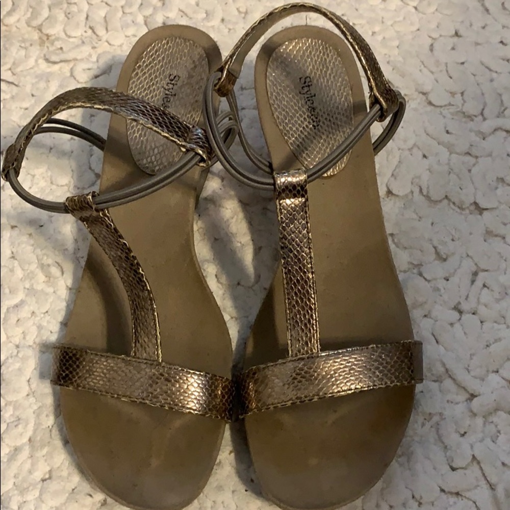 Style and co sandals